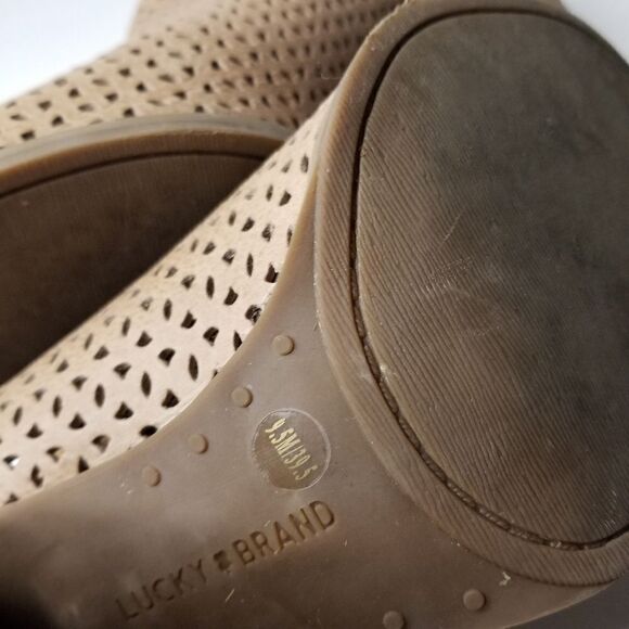 Lucky Brand open toe booties size 9.5 - Picture 6 of 7